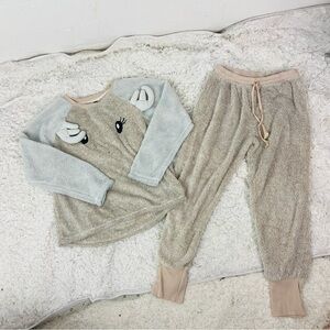 Jaclyn intimates Cozy Plush rain deer Pajama Set in Cream and brown SZ large